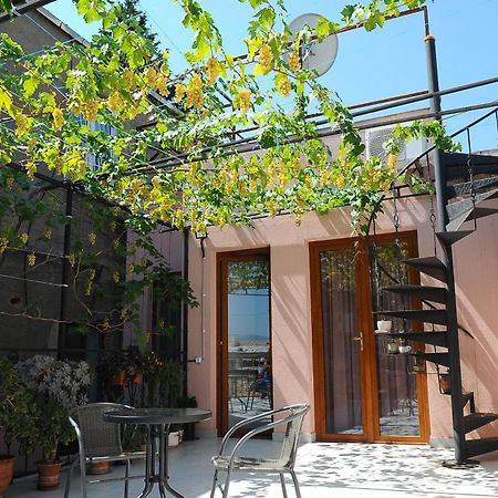 Janika Apartments Τυφλίδα Εξωτερικό φωτογραφία