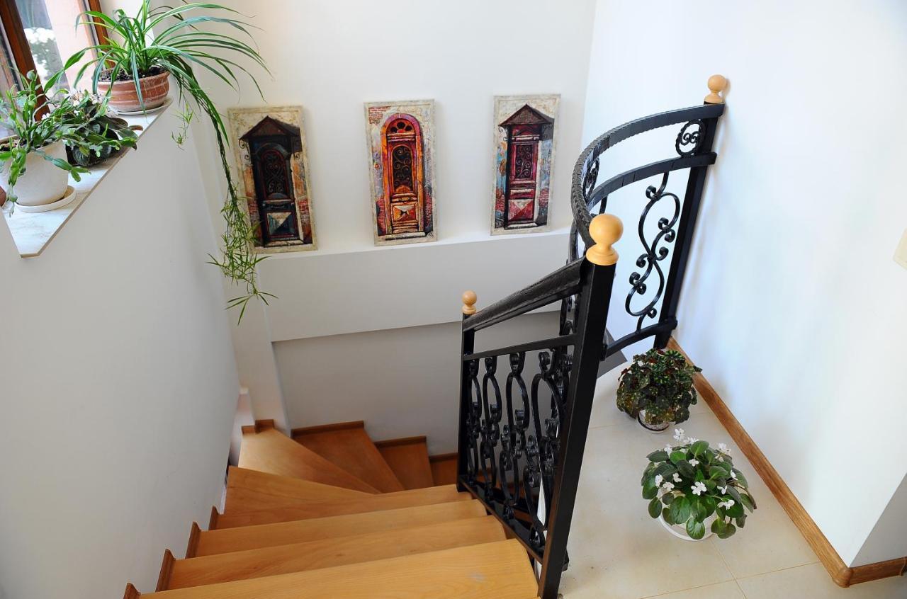 Janika Apartments Τυφλίδα Εξωτερικό φωτογραφία